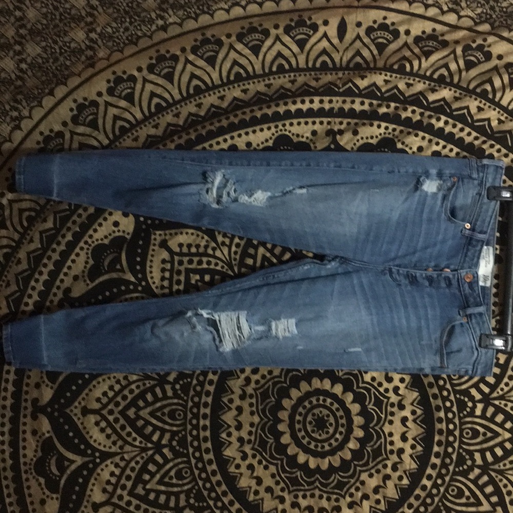 Abercrombie & Fitch ( Ankle Jeans/ High Rise )